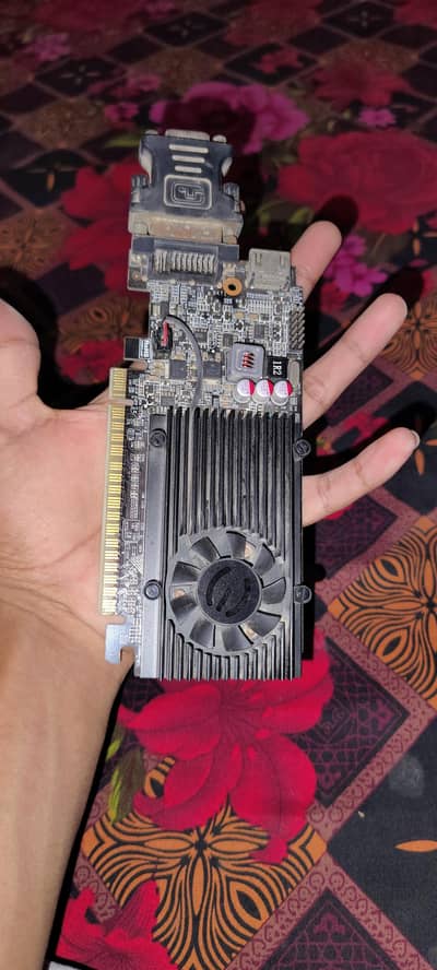 Nvidia gt 610 DDR 3 2 gb graphics card