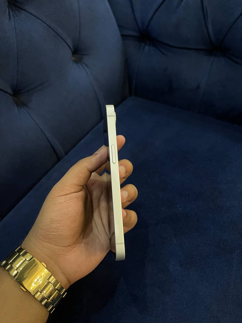 Iphone 16e jv 4
