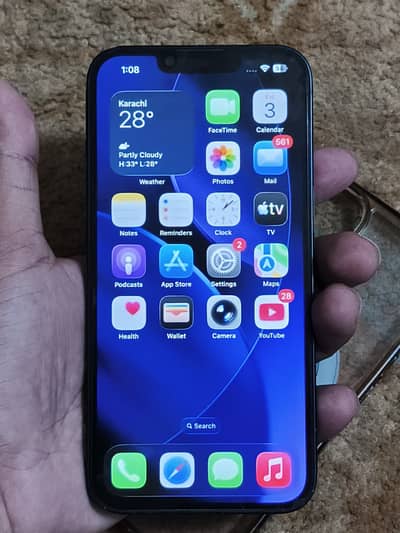 Apple iPhone 13