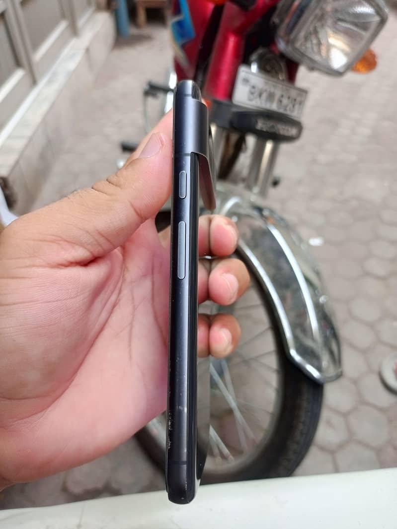 Google Pixel 8a 1