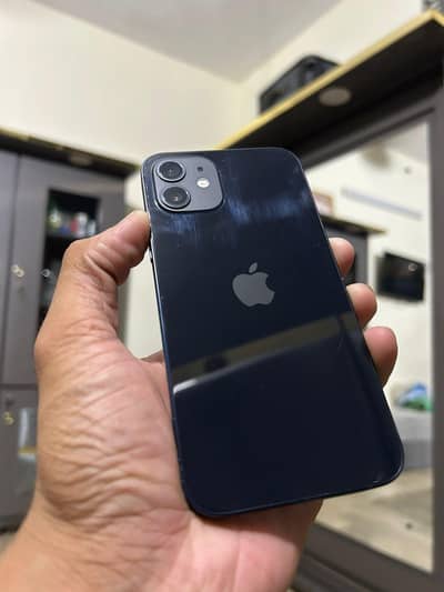 Apple iPhone 12