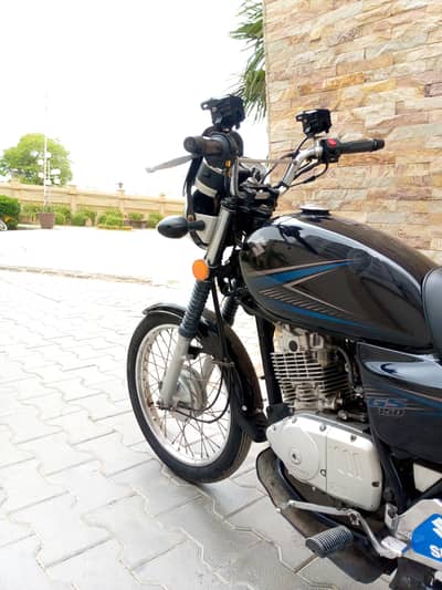 Suzuki GS 150/ model 2023 outclass condition