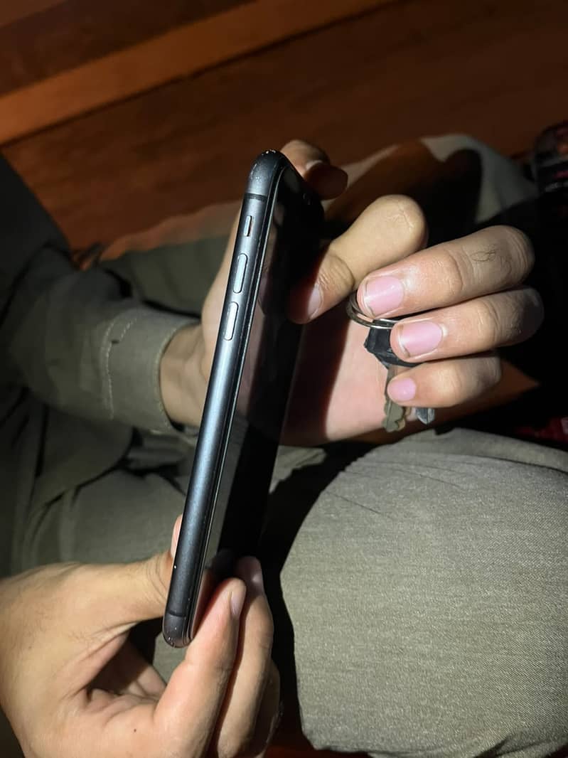 Apple iPhone 11 2