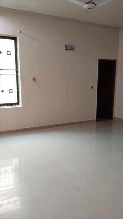 Kanal Upper Portion Available For Rent