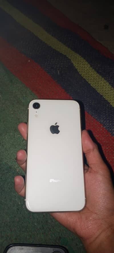Apple iPhone XR