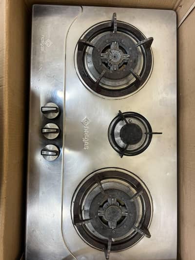 Nasgas built in hob with 3 burners WhatsApp no (03293082625)