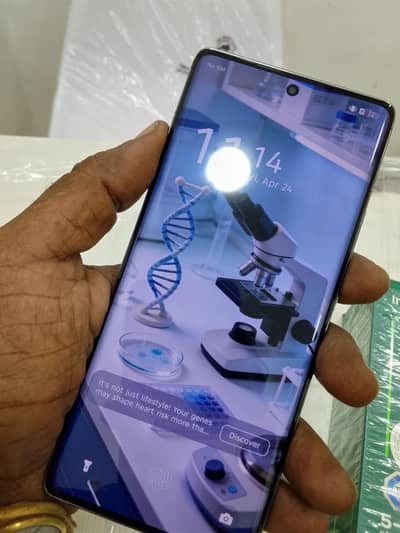 Infinix hot 50 pro plus with box. . urgent sale