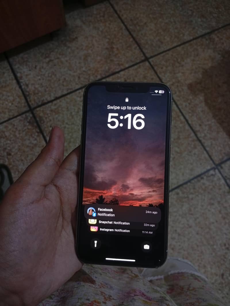 Apple iPhone X 2