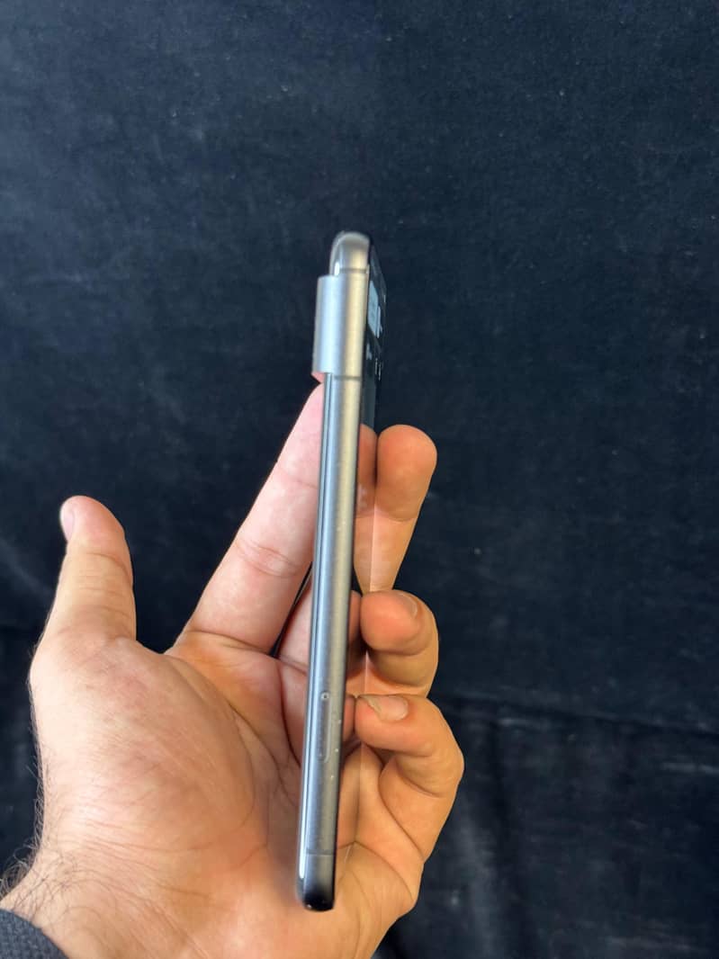 Google Pixel 8 3
