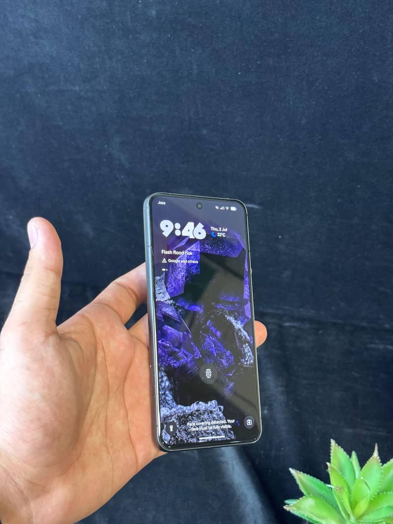 Google Pixel 8 6