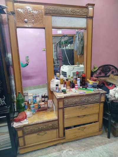 dressing table