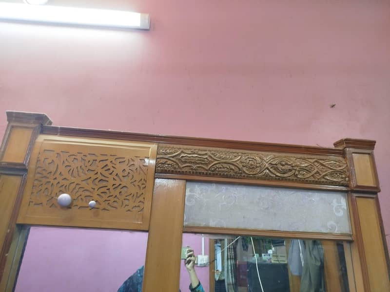 dressing table 1