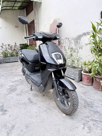 Honda ICON e Brand New Condition