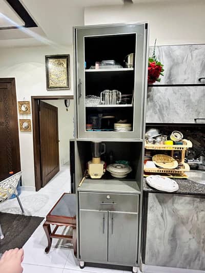 Wooden Kitchen Cabinet