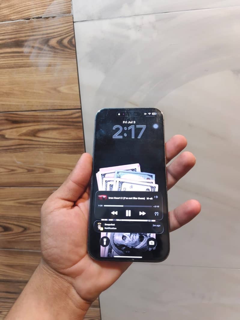 Iphone 14 pro max 1