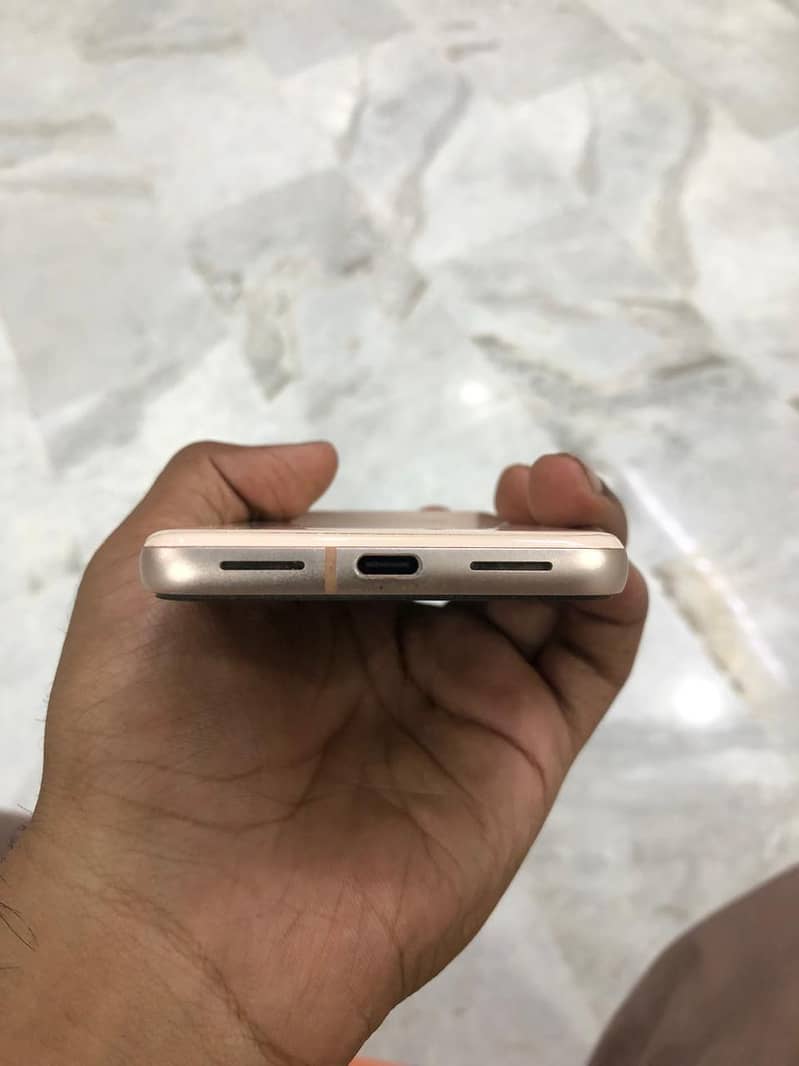 Google Pixel 8 3