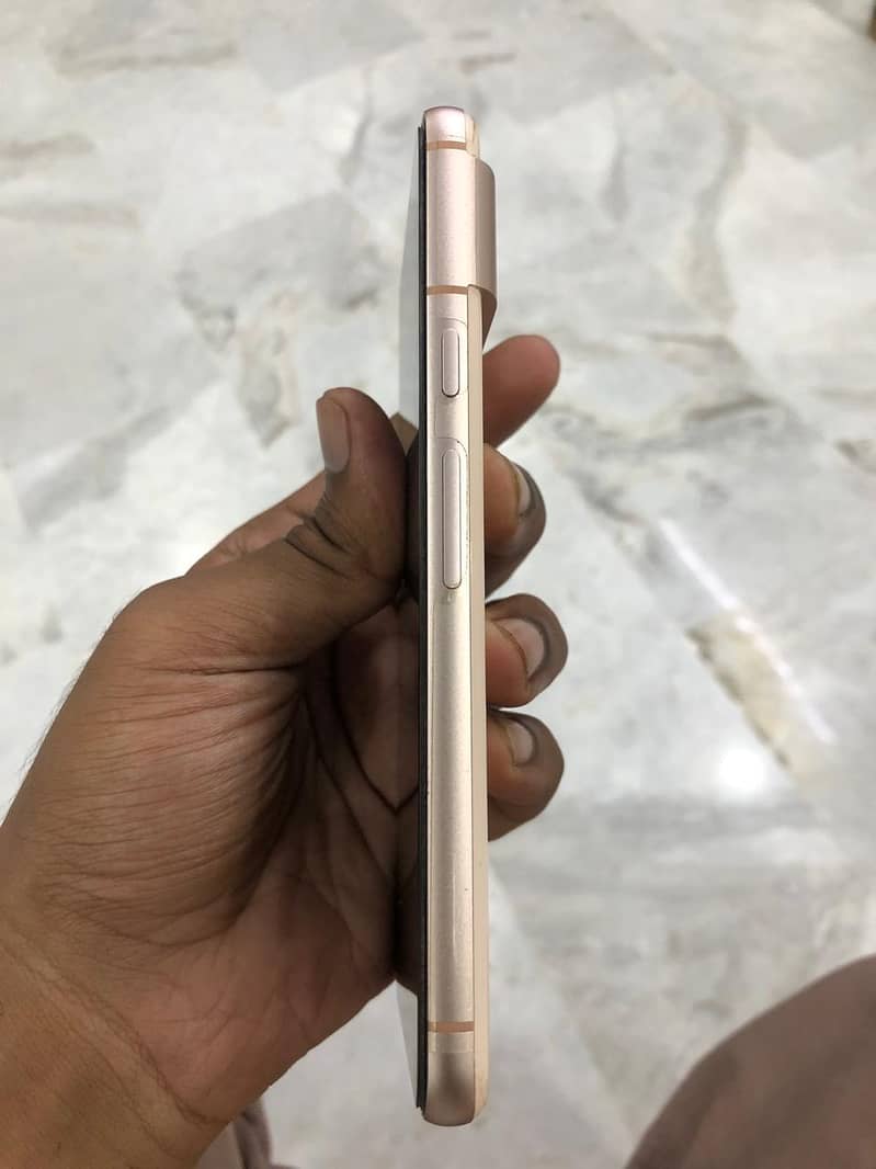 Google Pixel 8 5