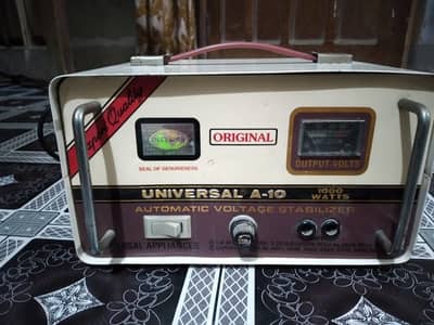 Universal A- 10 Automatic Voltage steplizer 1000 watts
