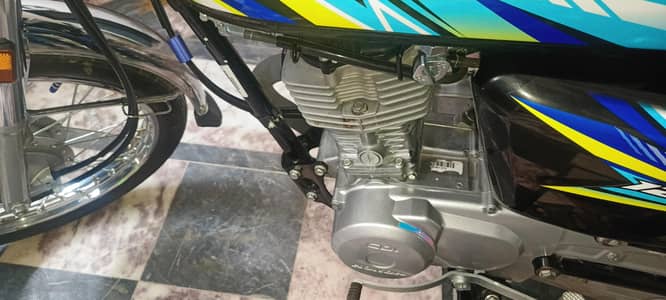 CG 125 black color new condition