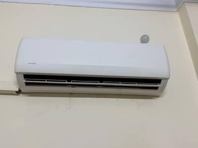 Gree 1.5 Ton Split AC – Excellent Working Condition