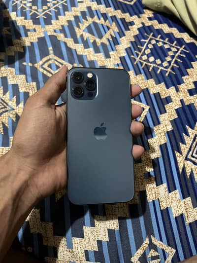 Iphone 12 pro factory 128 gb with box