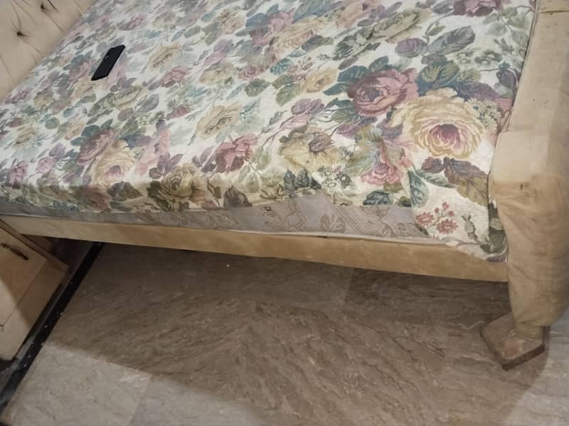 king bed 3