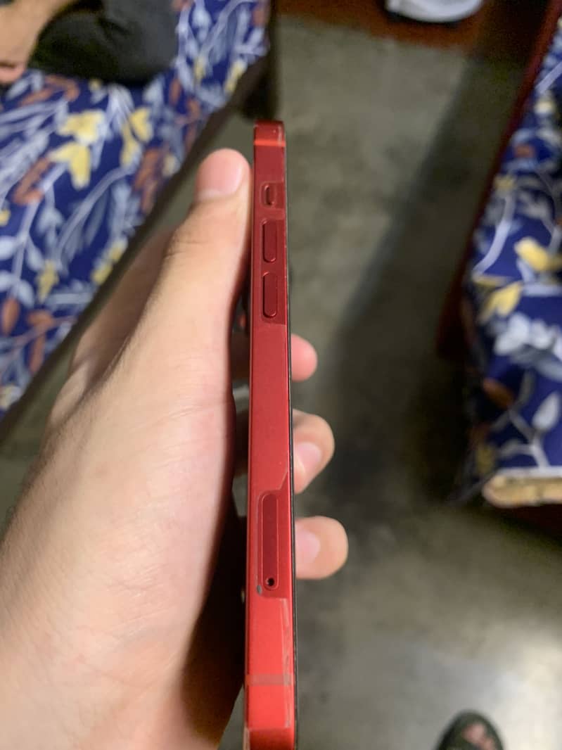Apple iPhone 13 1