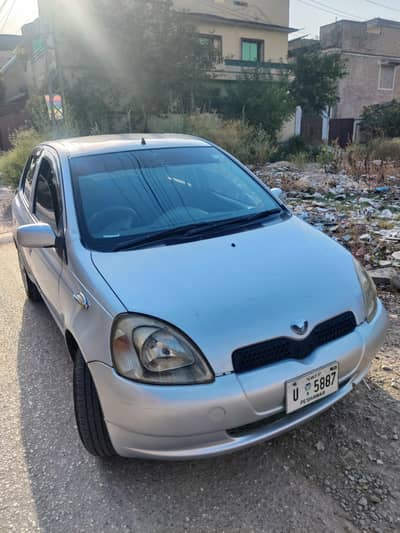 Toyota Vitz 2001
