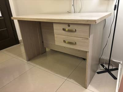 Computer Table-Study Desk For Sale In Perfect Condition