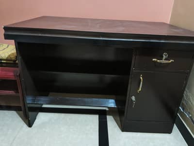 Office Table and Chair with soft Cussion