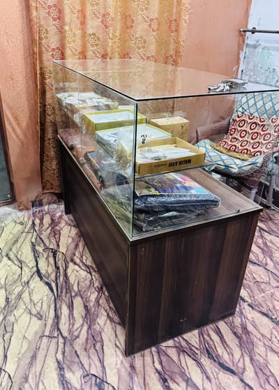 Glass Display Showcase Table with Storage for Boutique & Mobile Shop