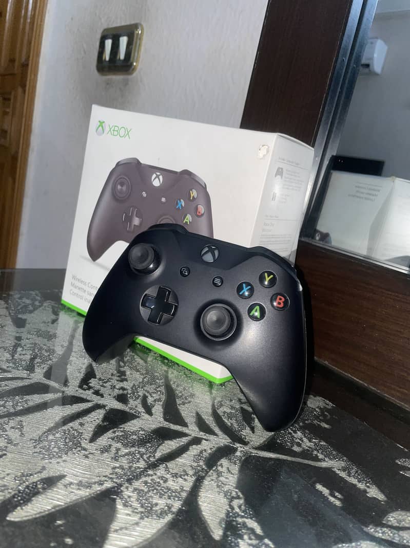 Xbox one s controller 0