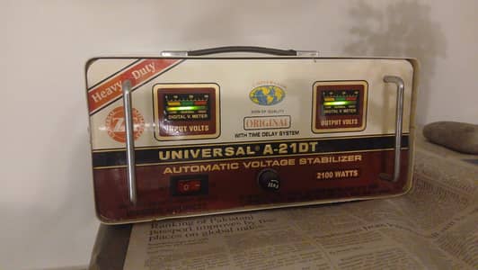 Universal 2100W Heavy Duty Voltage Stabilizer – Excellent Condition
