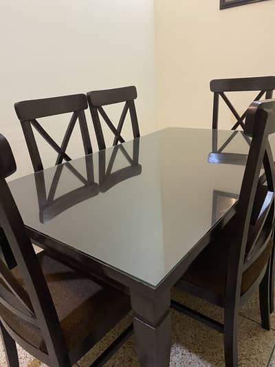 Dinning table for sale