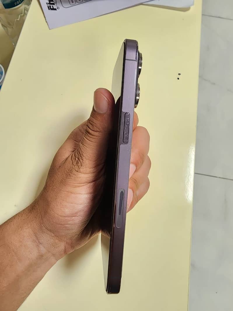 Apple iPhone 14 Pro Max 4