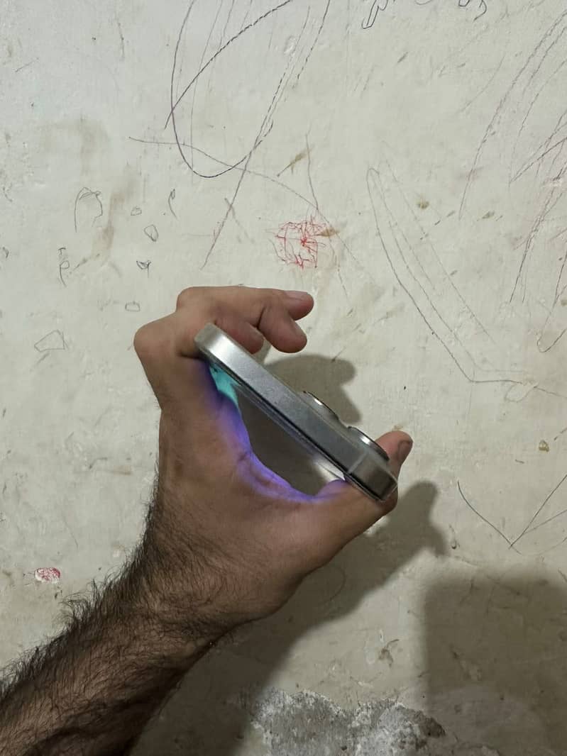 Iphone 16 pro max 7