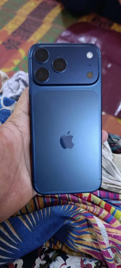 iphone 17 Pro Max FU