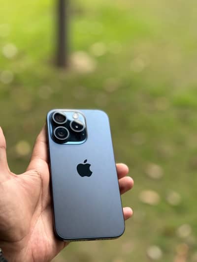 Apple iPhone 15 Pro