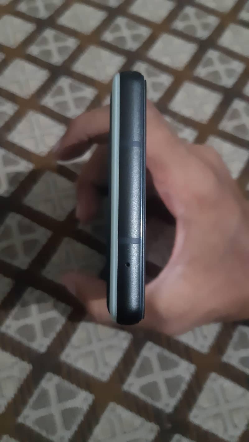 Google Pixel 6a 4