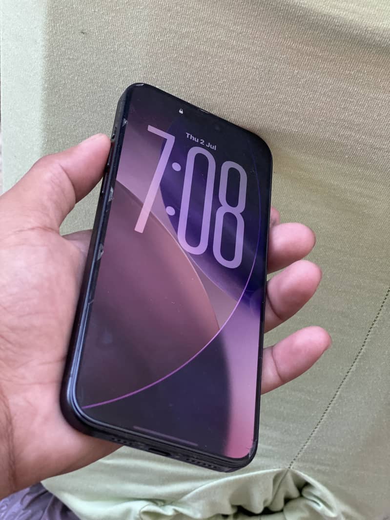 Apple iPhone 15 Pro Max 4
