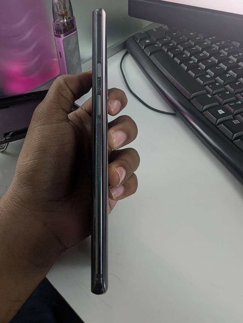 One Plus 7 Pro 4