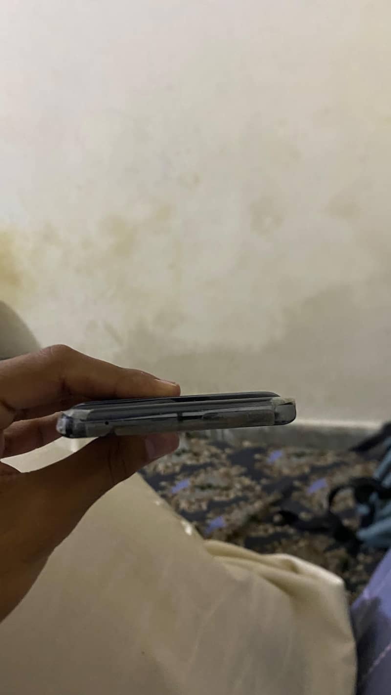 Google Pixel 7 Pro 9