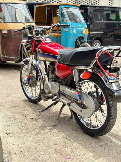 HONDA CD70