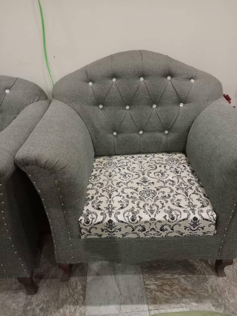 Sofa set 0