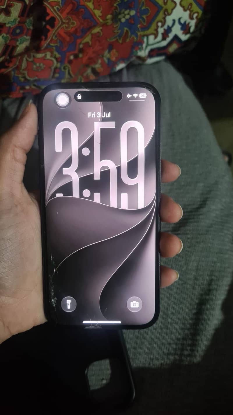 Apple iPhone 15 1
