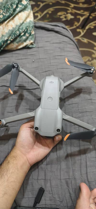 DJi Air 2S - DJi Air 2S with box