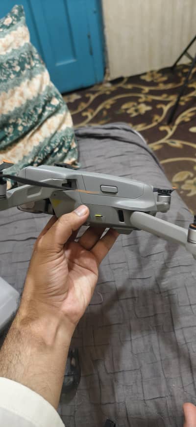 DJi Air 2S - DJi Air 2S with box