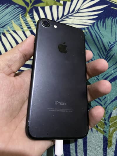 Apple iPhone 7 128gb Non PTA Factory Unlock
