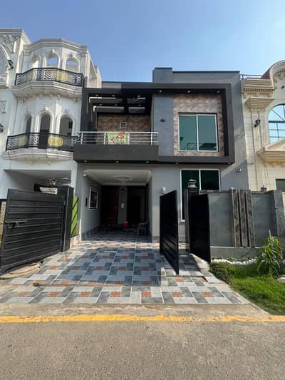 05 Marla Ultra Modern House For Sale In Park View CityTulip Extension Block