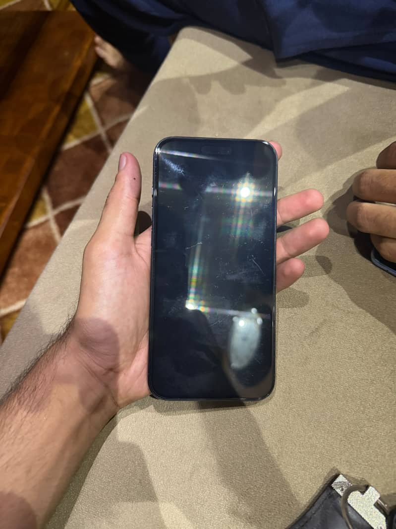 Apple iPhone 16 Plus 6